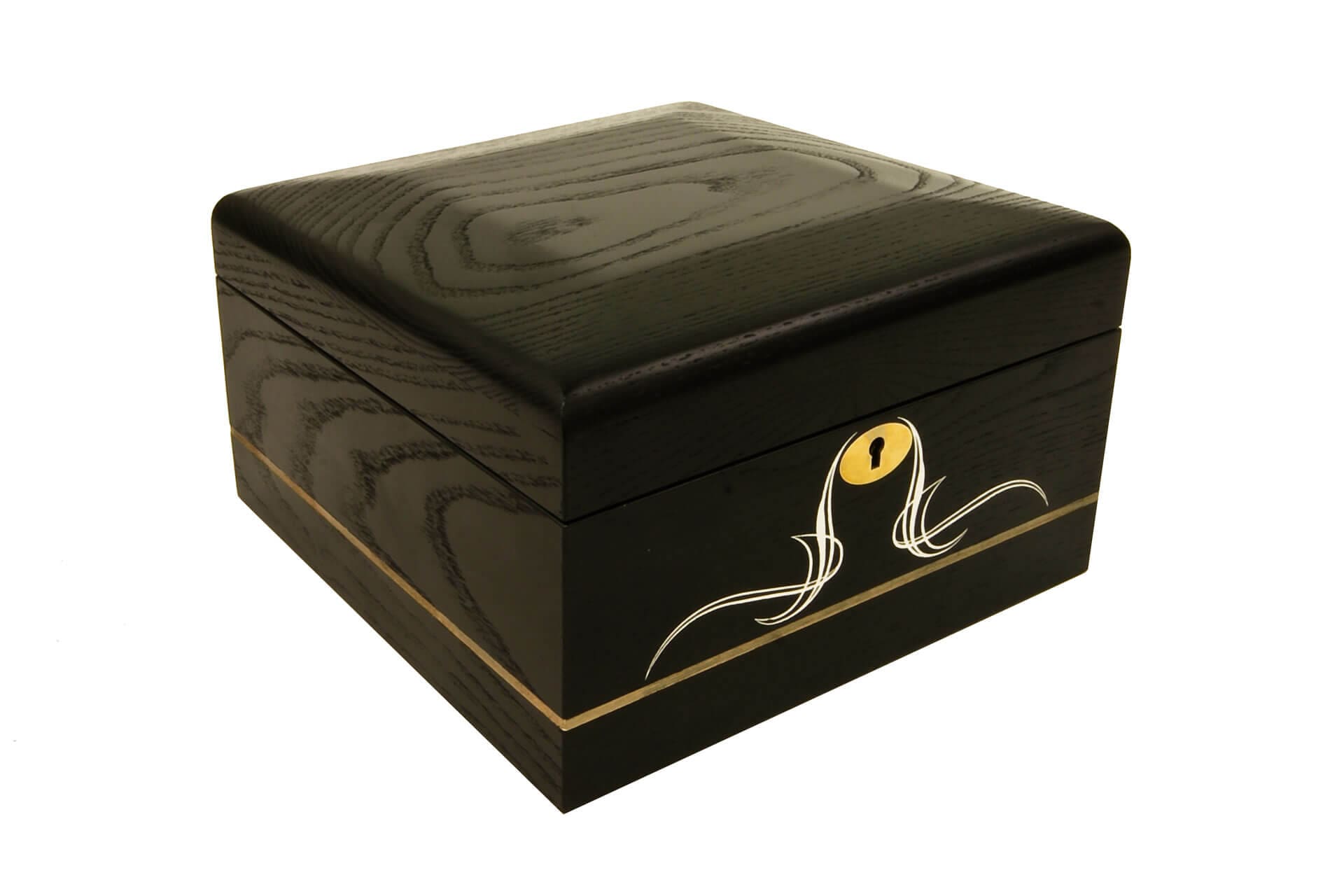Bespoke jewellry box for Studio Lucid