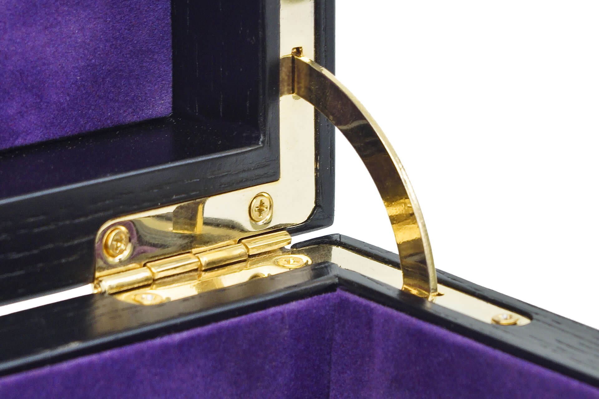 Bespoke jewellry box for Studio Lucid